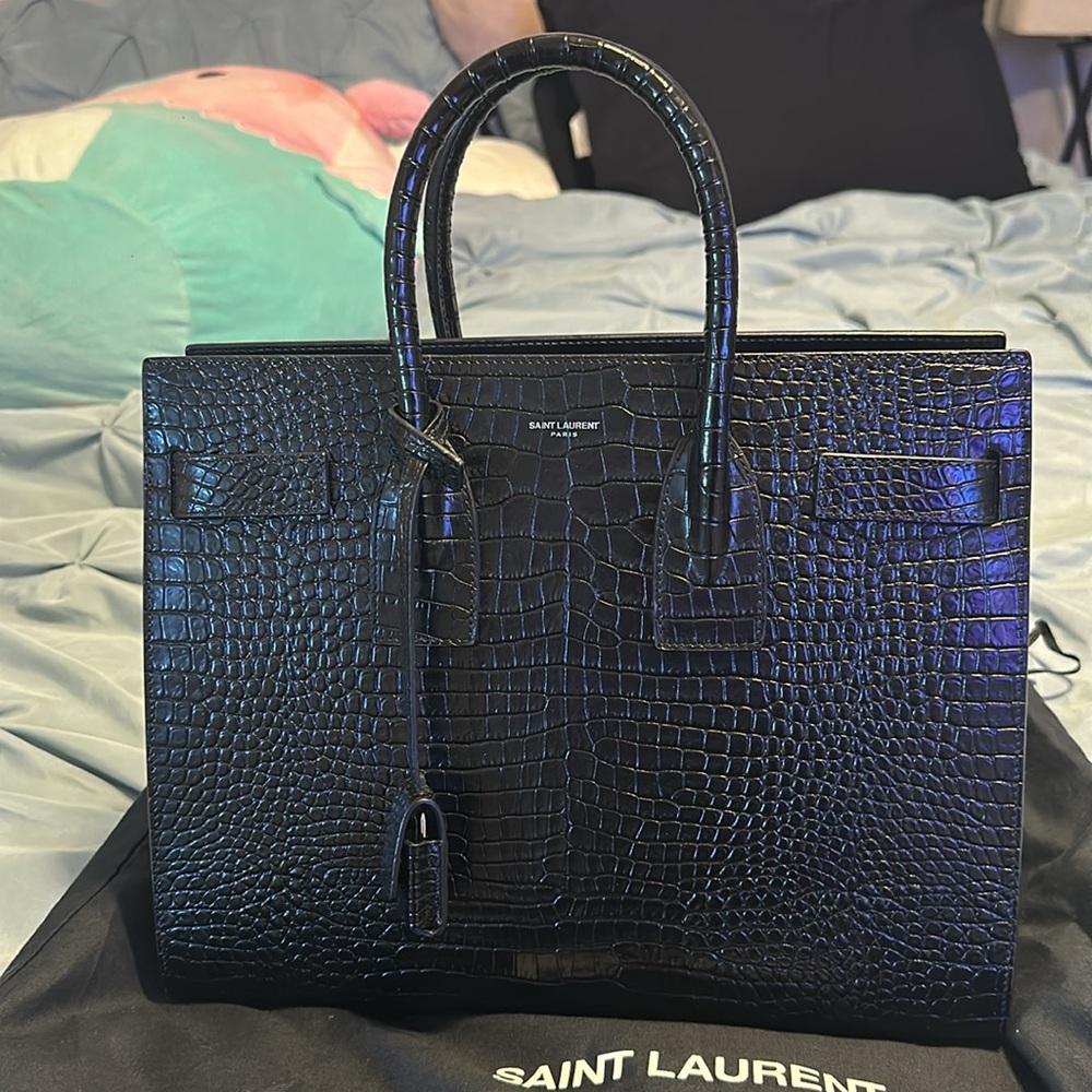 Bag - Picture 2 of 8